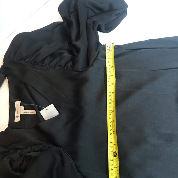 PRICE FIRM NO DISCOUNTS BCBG Slinky Mini LBD size 6 Balloon sleeves - Picture 3 of 6